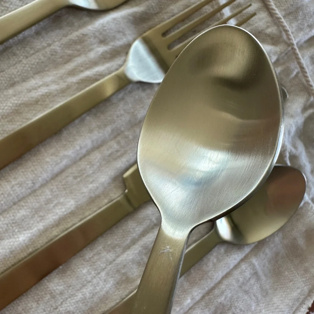 NEW Brushed Gold Flatware "Farmhouse Pottery" brand (six sets of Stowe 5 piece) - Picture 6 of 12